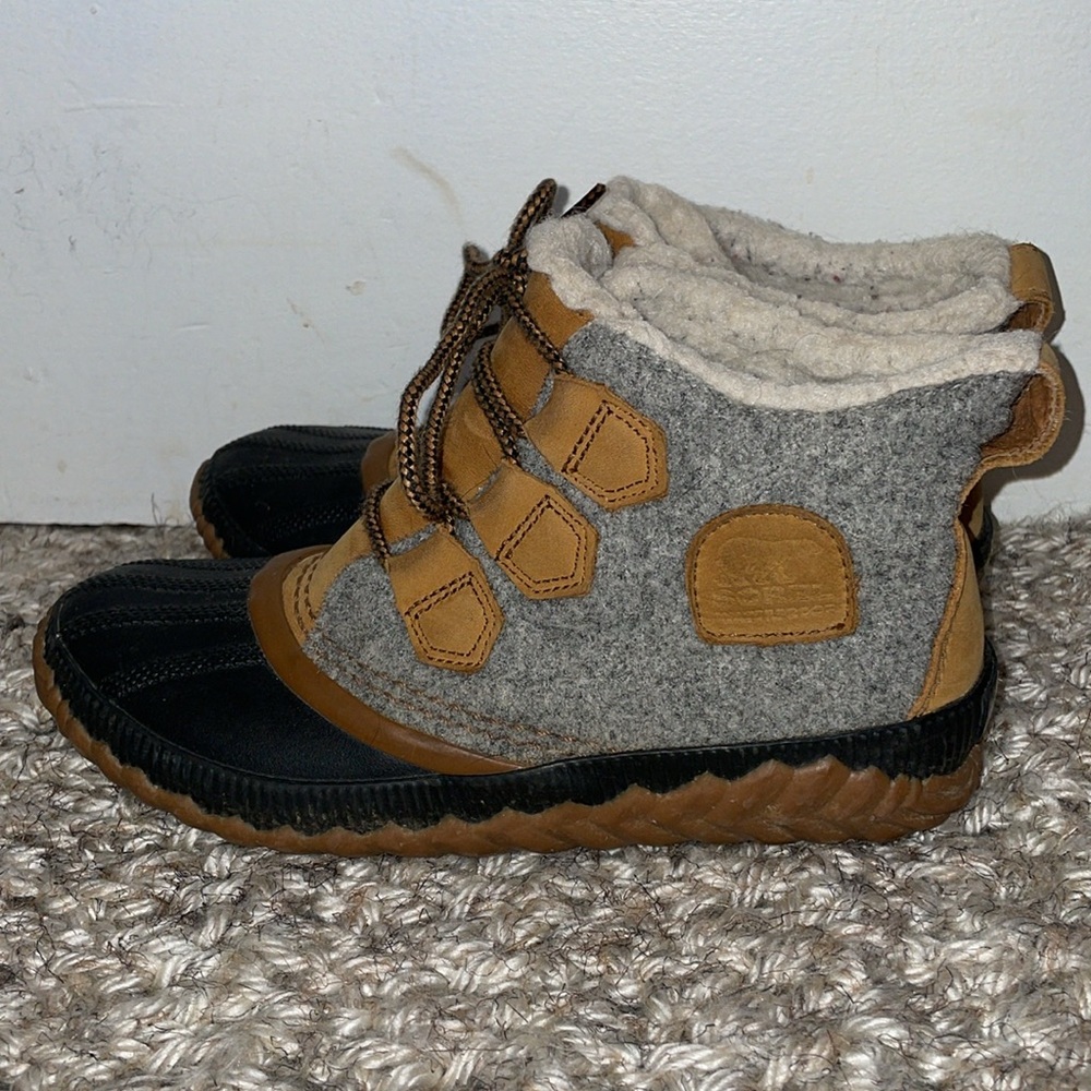 Sorel Out N About Felt duck winter boots - Picture 2 of 11